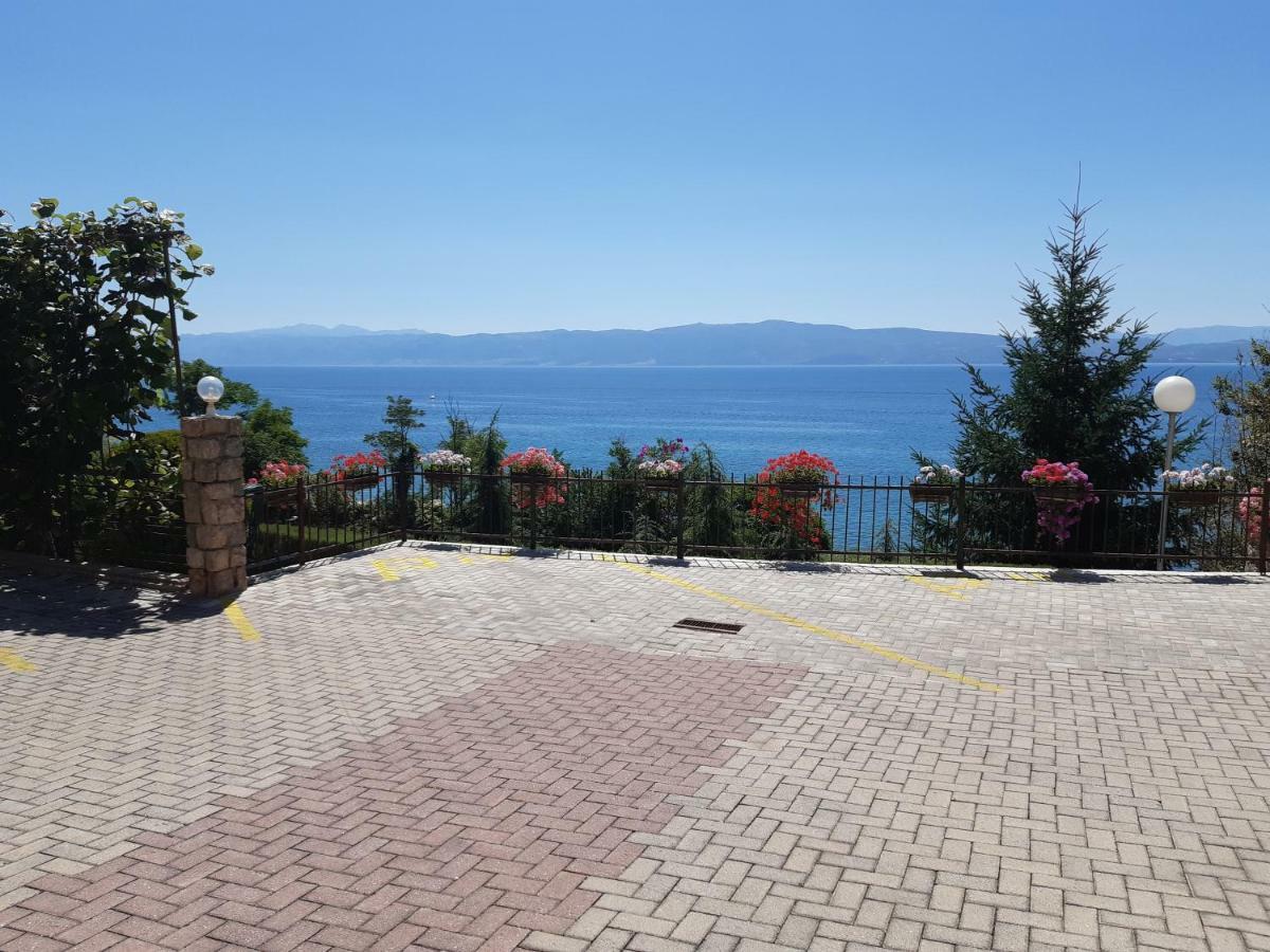 Nate Apartments Ohrid Esterno foto